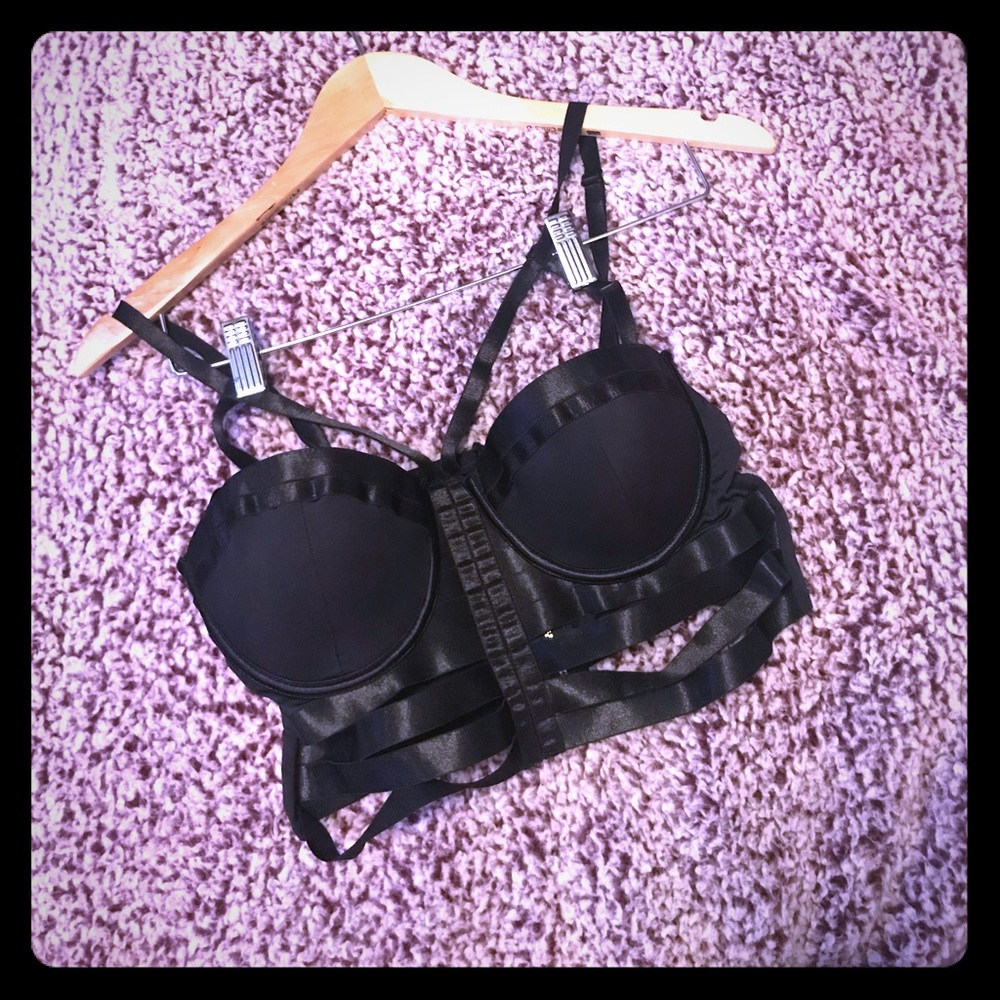 Bebe strappy bralette top in a medium black